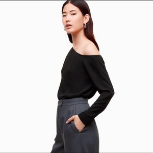 Aritzia babaton off shoulder blouse